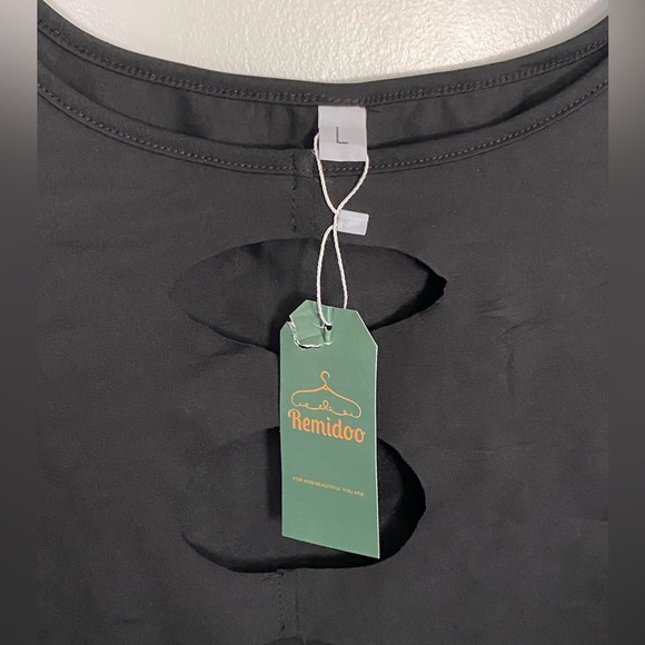 Women's Sexy Long Sleeve Cut Out Crop Top, L - Picture 2 of 3